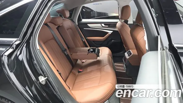 Audi A6 C8 — Фото автомобиля 17