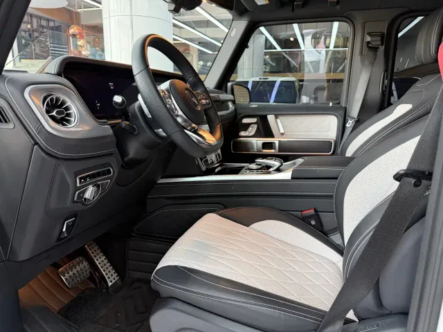Mercedes-Benz G-Class — Фото автомобиля 4