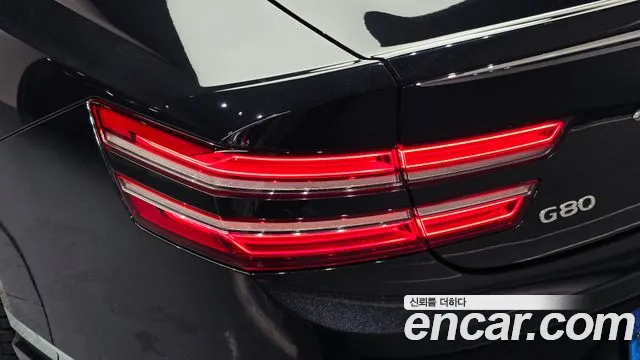 Genesis G80 Electrified G80 (RG3) — Фото автомобиля 20