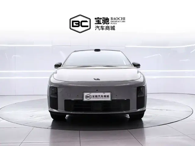 Li Auto i6 — Фото автомобиля 2