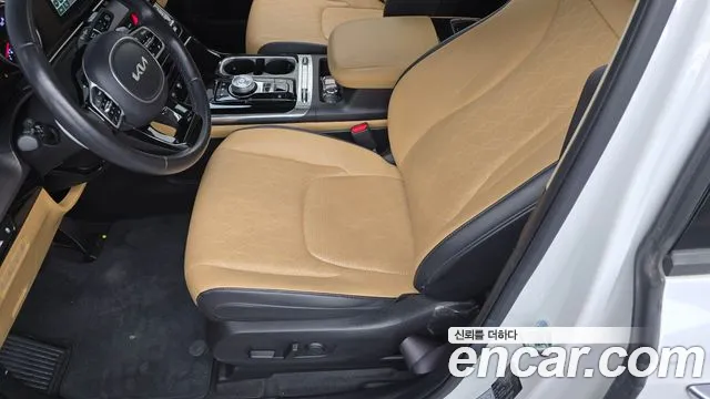 Kia Carnival 4th Gen — Фото автомобиля 25