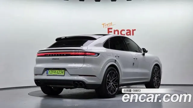 Porsche Cayenne — Фото автомобиля 2