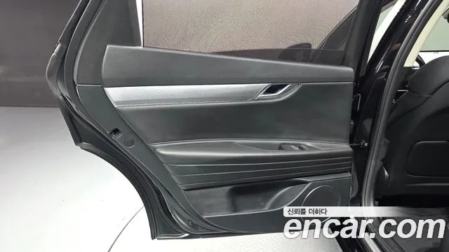 Genesis G80 RG3 — Фото автомобиля 14