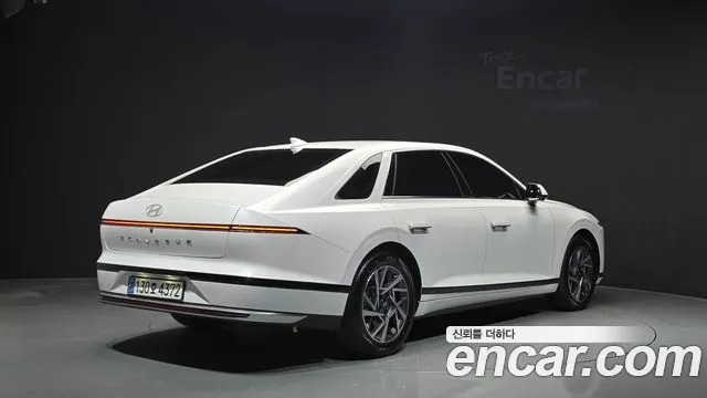 Hyundai Grandeur GN7 — Фото автомобиля 2