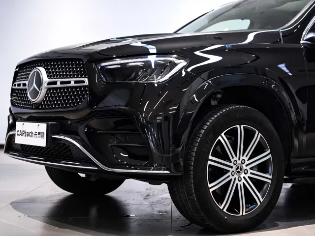 Mercedes-Benz GLE-Class — Фото автомобиля 13