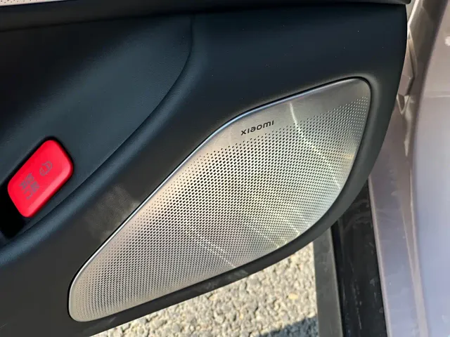 Xiaomi SU7 — Фото автомобиля 13