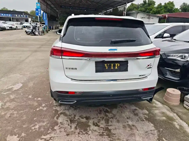 Changan X7 Plus — Фото автомобиля 10