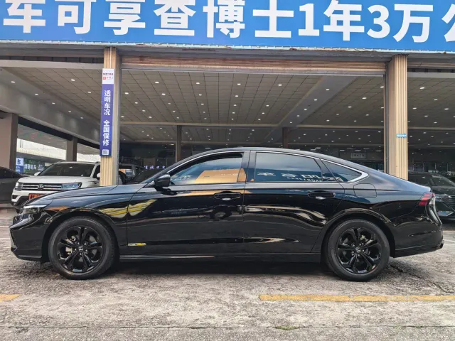 Honda Accord — Фото автомобиля 5