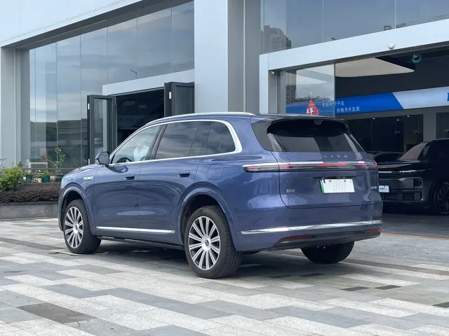 Aito M7 — Фото автомобиля 26