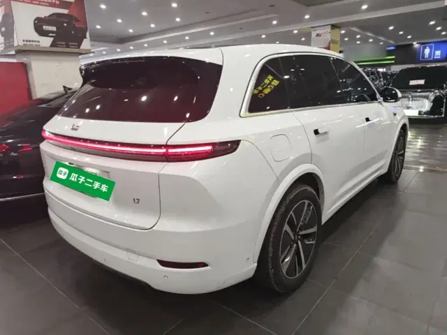 Li Auto L7 — Фото автомобиля 6