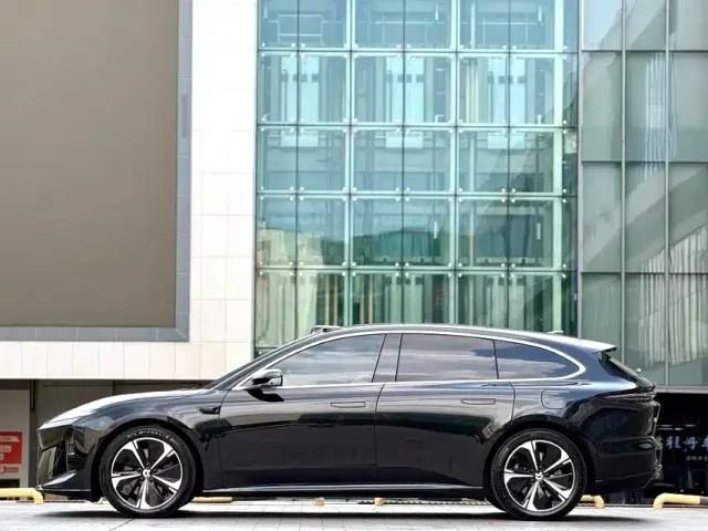 Nio ET5 Touring — Фото автомобиля 8