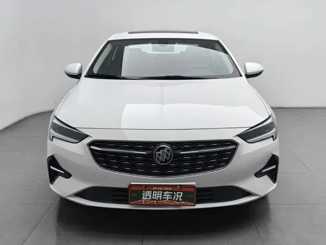 Buick Regal — Фото автомобиля 3