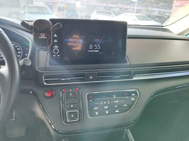 Honda Odyssey — Фото автомобиля 12