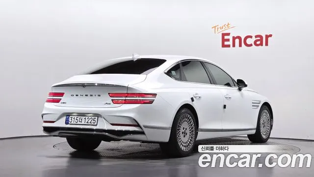 Genesis G80 RG3 — Фото автомобиля 2