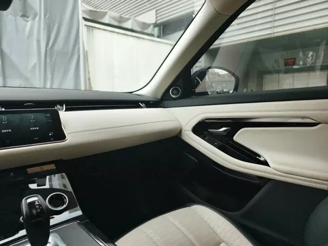 Land Rover Range Rover Evoque — Фото автомобиля 12