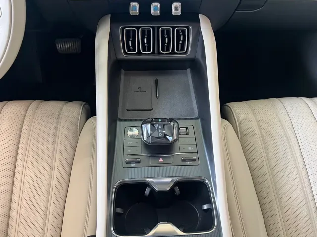 BYD Song L EV — Фото автомобиля 11