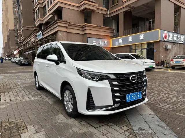 GAC Trumpchi M6 — Фото автомобиля 3