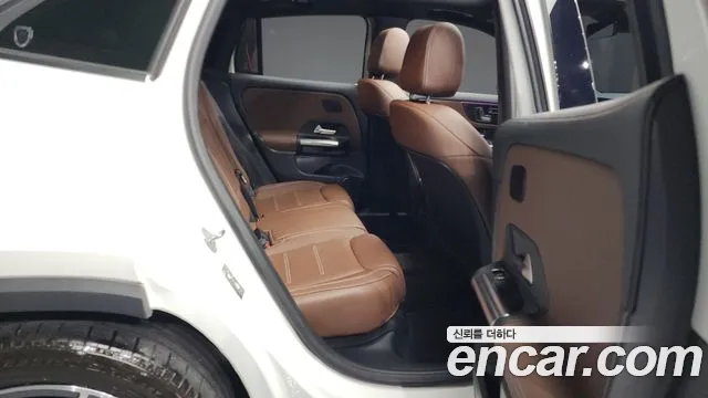 Mercedes-Benz GLA-Class — Фото автомобиля 12