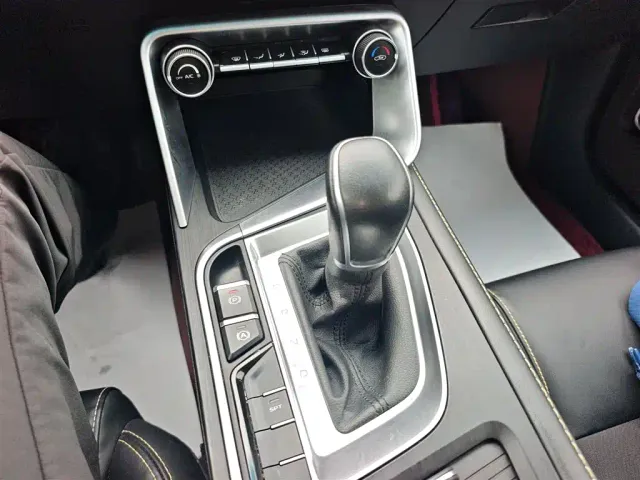 Geely Binrui — Фото автомобиля 6