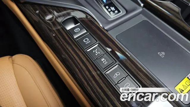 Lexus LX — Фото автомобиля 21