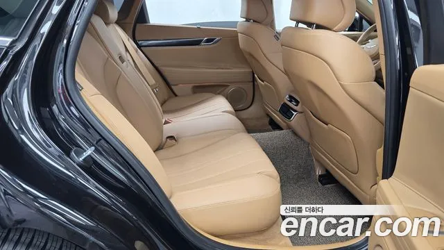 Genesis G80 Бензин 2.5 турбо AWD — Фото автомобиля 10