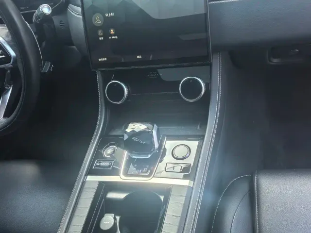 Jaguar Jaguar XFL 2022 XFL 2.0T P250 2WD Premium Luxury — Фото автомобиля 10