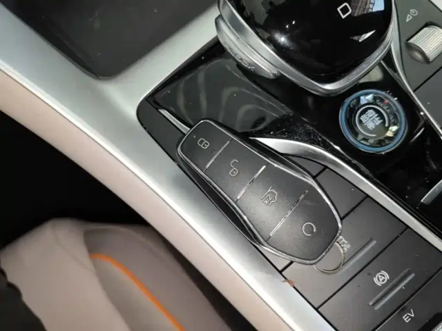 BYD Song Pro — Фото автомобиля 8