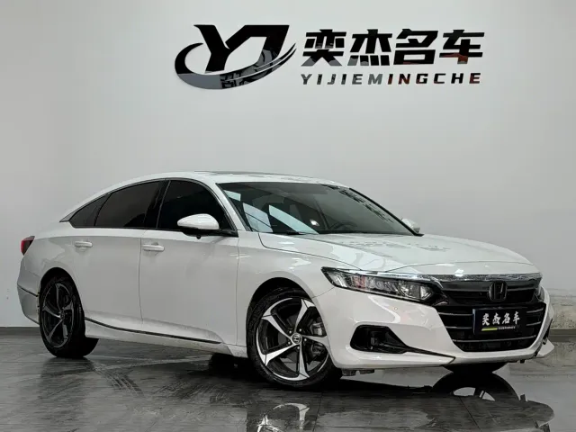 Honda Accord — Фото автомобиля 3