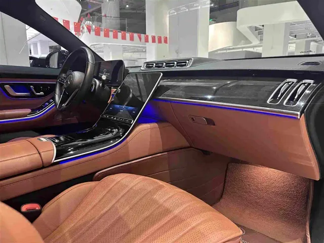 Mercedes-Benz S-Class — Фото автомобиля 18