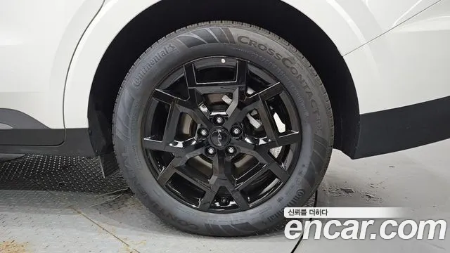 Kia Carnival Generation 4 — Фото автомобиля 21