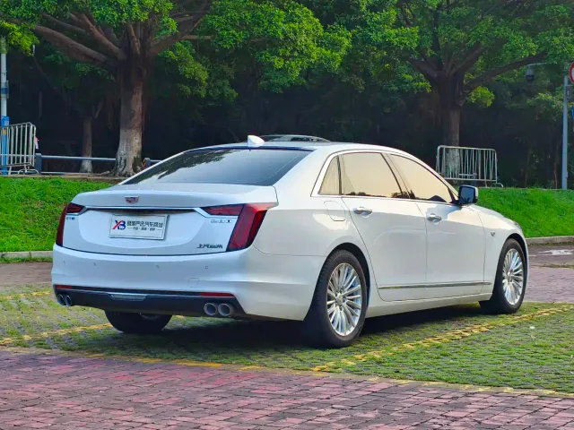 Cadillac CT6 — Фото автомобиля 15