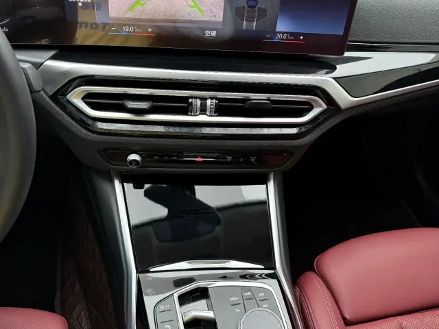 BMW 3 Series — Фото автомобиля 11