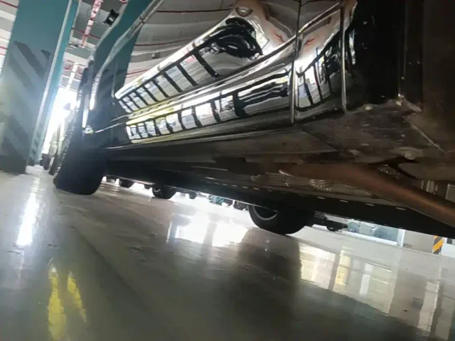Li Auto L8 — Фото автомобиля 20