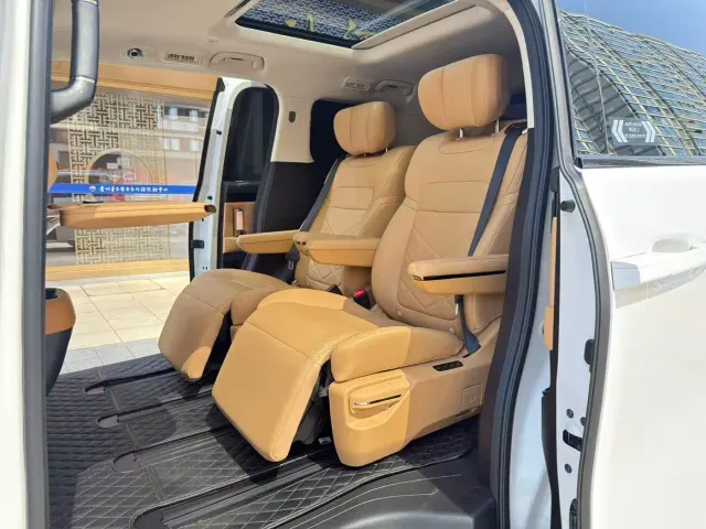 GAC Trumpchi E8 — Фото автомобиля 5