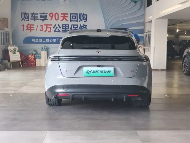 Nio ET5 Touring — Фото автомобиля 9