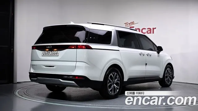 Kia Canival Carnival 4 поколение Бензин 9 мест Prestige — Фото автомобиля 2