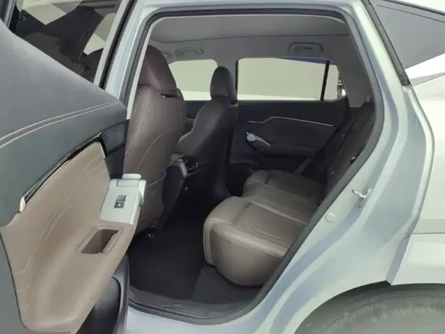GAC Trumpchi Trumpchi GS4 2024 MAX 1.5T Flagship Edition — Фото автомобиля 11