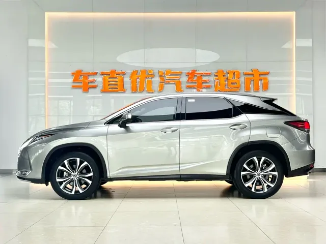 Lexus RX — Фото автомобиля 4