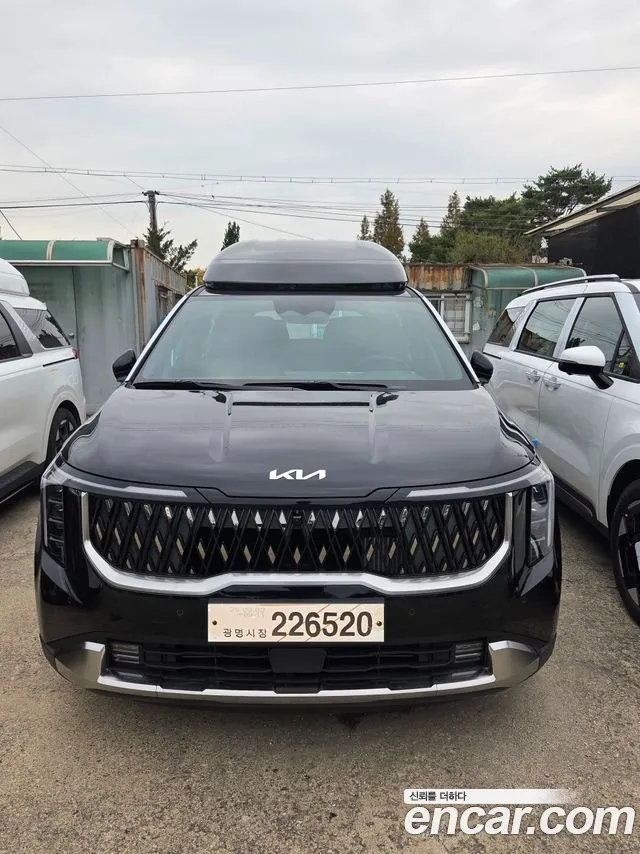 Kia Carnival — Фото автомобиля 3