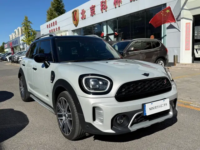 MINI Countryman — Фото автомобиля 3