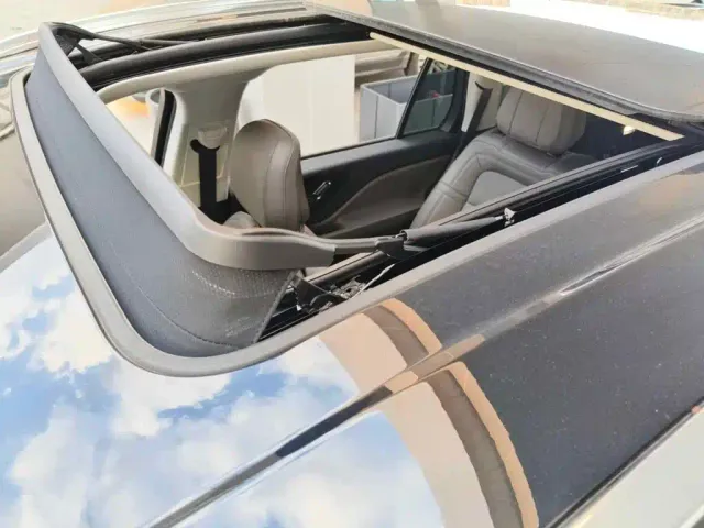 Lincoln Aviator — Фото автомобиля 6