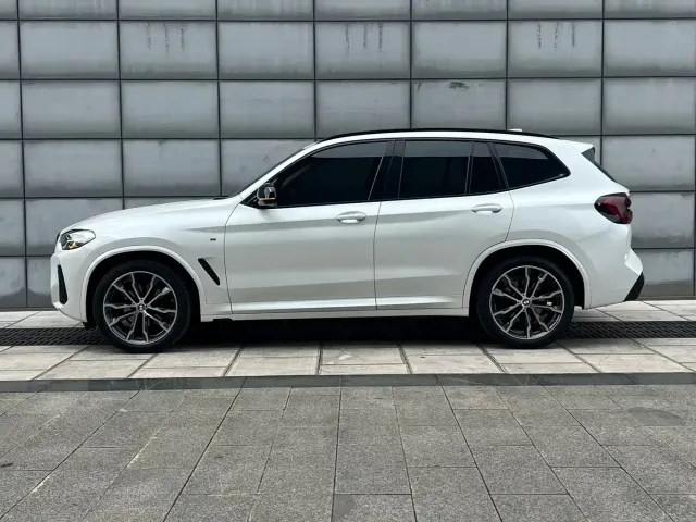 BMW BMW X3 2022 xDrive30i Leading M Night Package — Фото автомобиля 3