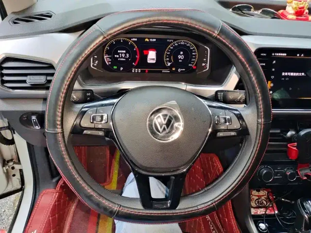 Volkswagen T-Cross — Фото автомобиля 15
