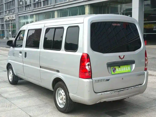 Wuling Rongguang EV — Фото автомобиля 9