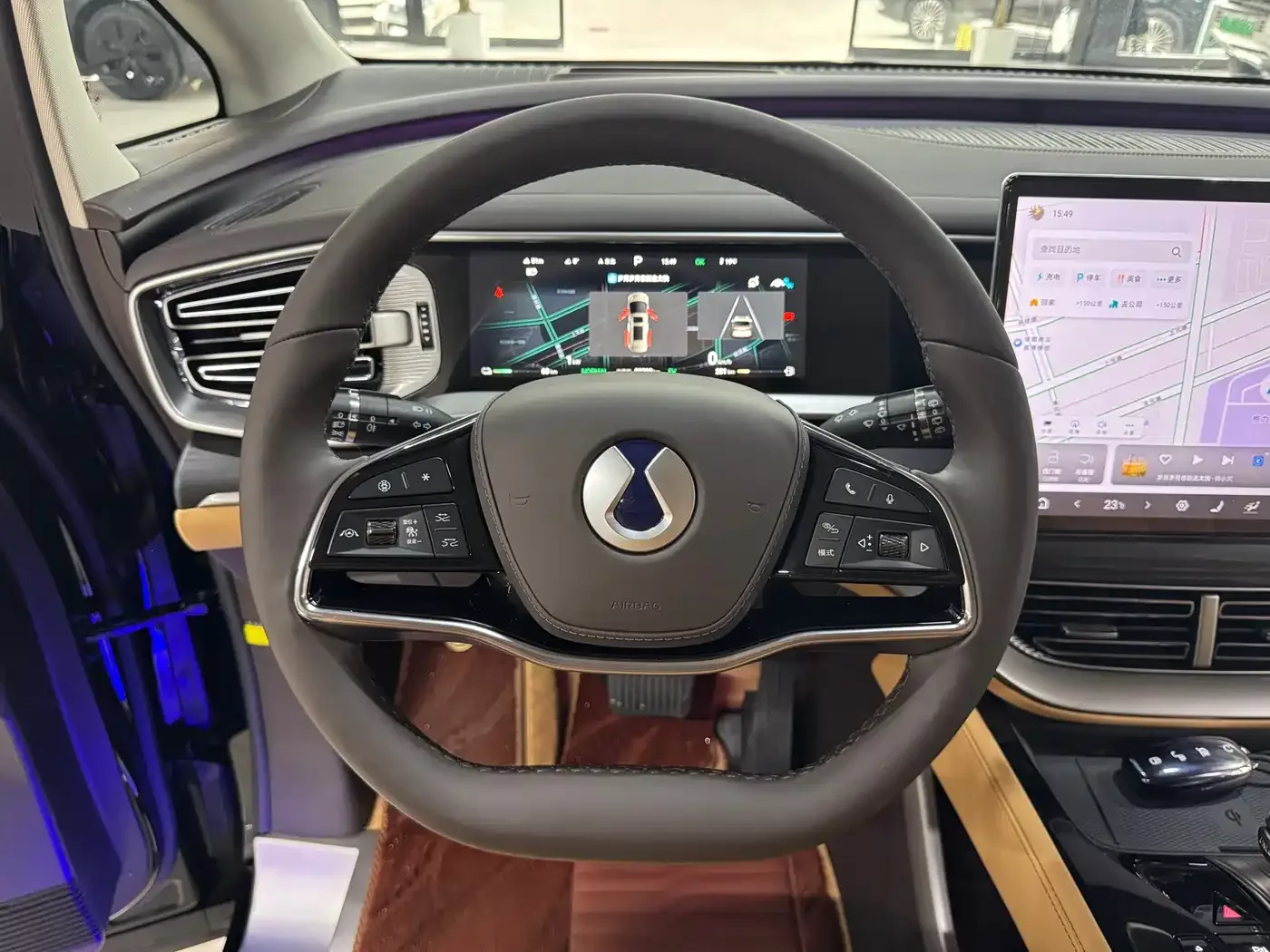 Denza Denza D9 2024 DM-i 980 AWD Prestige — Фото автомобиля 8