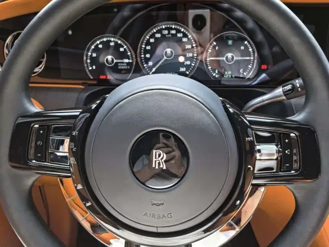 Rolls-Royce Ghost — Фото автомобиля 12