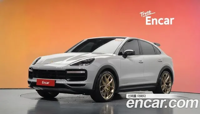 Фотография автомобиля — Porsche Cayenne PO536