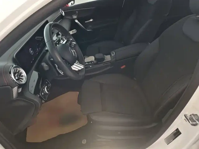 Mercedes-Benz A-Class — Фото автомобиля 14