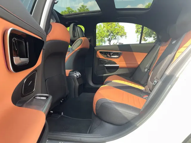Mercedes-Benz C-Class — Фото автомобиля 8
