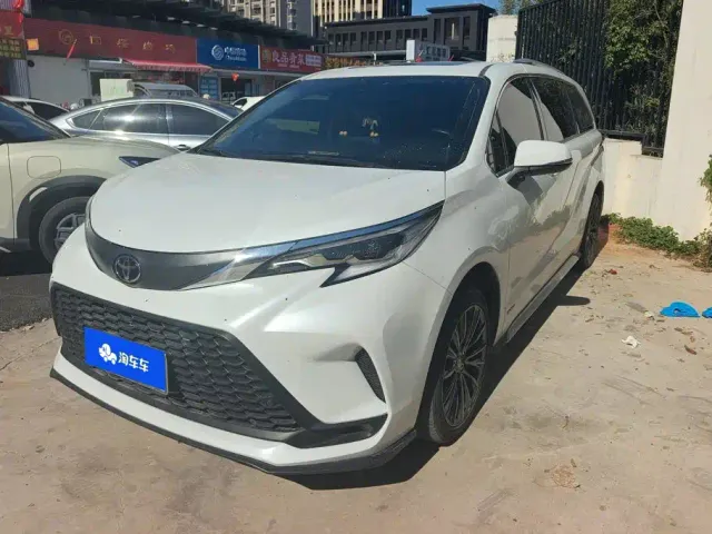 Фотография автомобиля — Toyota Granvia